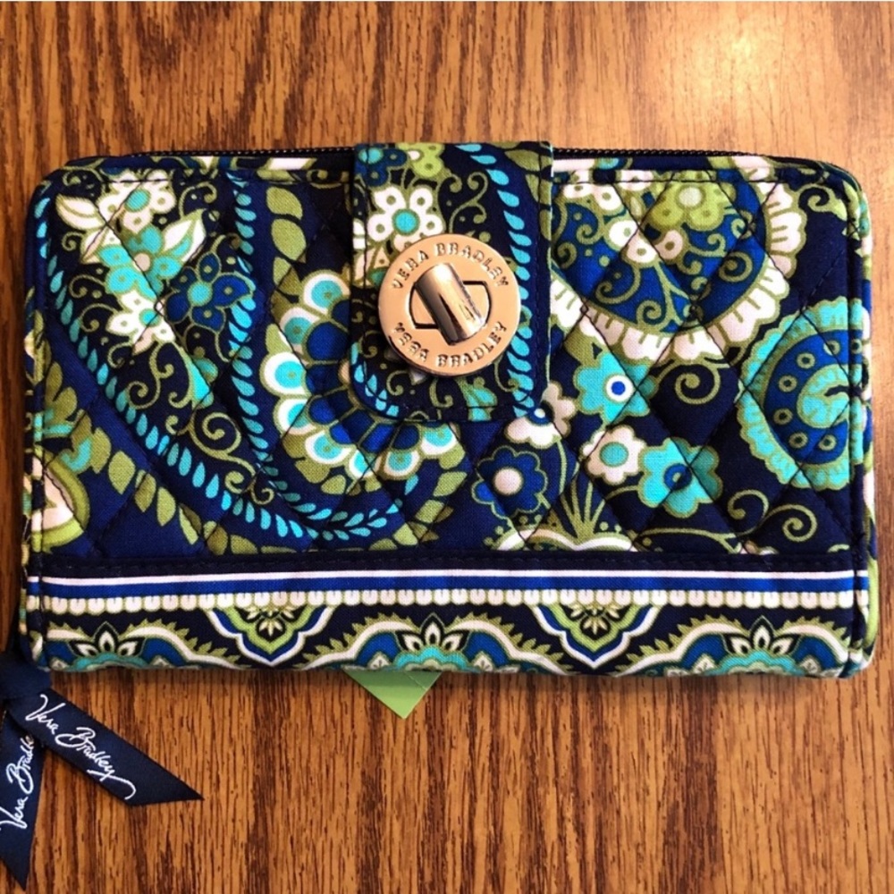 Vera Bradley Turlock Wallet